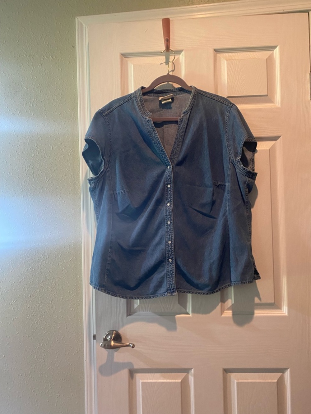 Faded Glory Light Blue Denim Button-Up Top